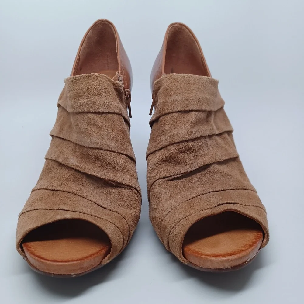 Naya genesis wedge